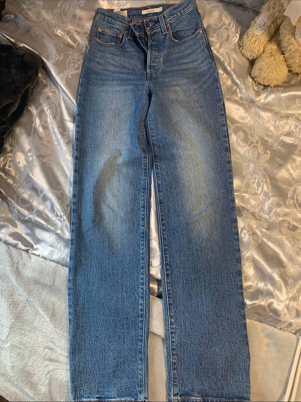 Levi's premium ribcage Straight Jeans